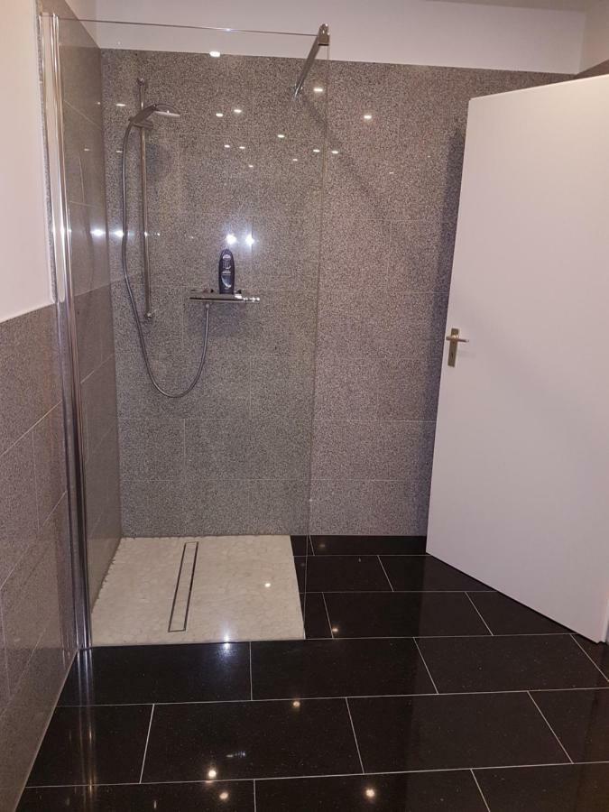 Wohnen Im Souterrain Einer Villa Herdecke Exterior foto